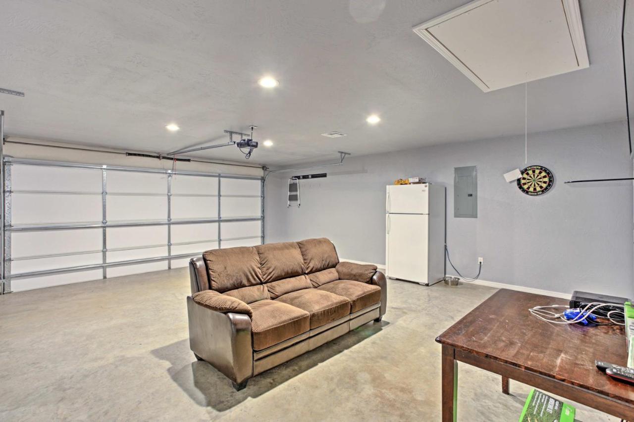 Modern Retreat With Gas Grill - Walk To Lake Texoma! Kingston Exterior photo