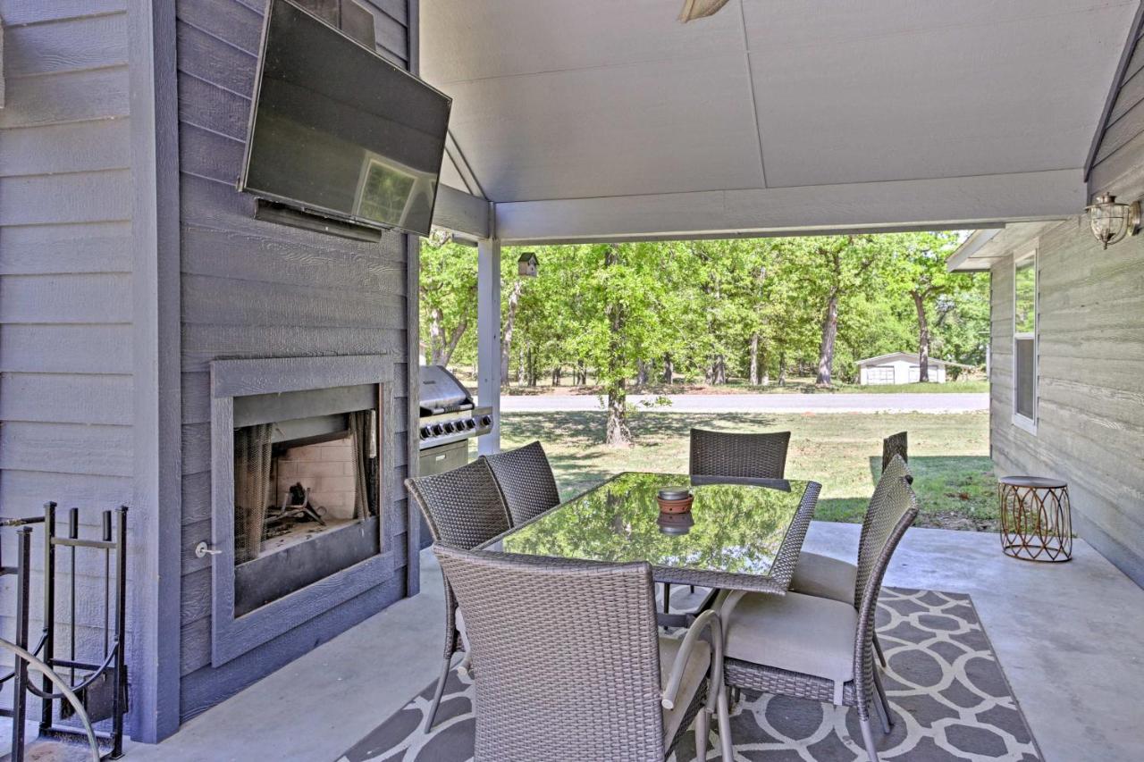 Modern Retreat With Gas Grill - Walk To Lake Texoma! Kingston Exterior photo